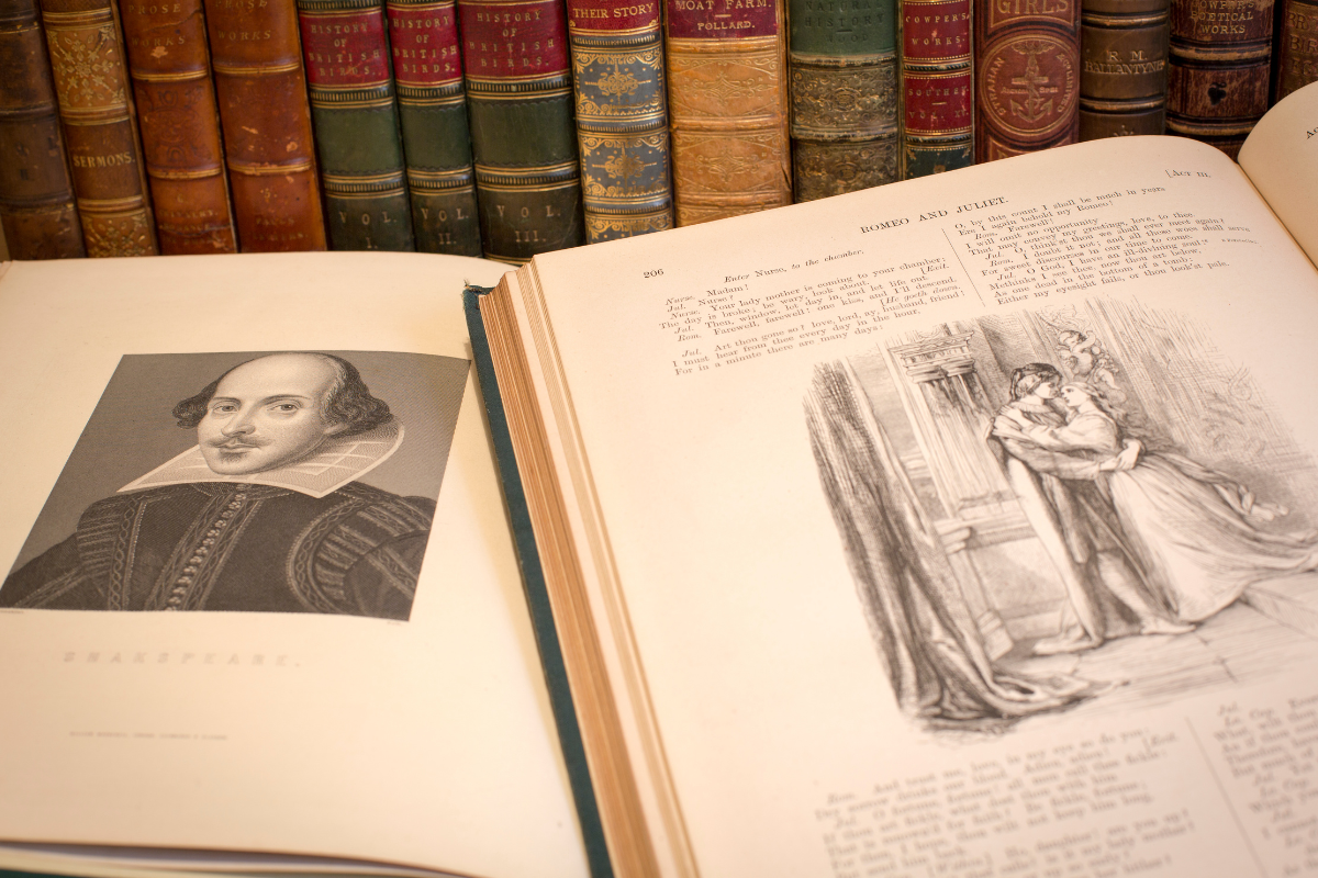 Shakespeare’s development of popular classical acting