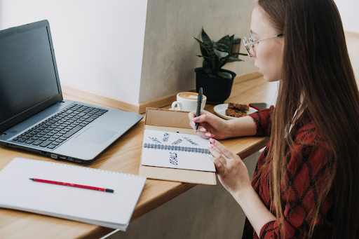 Establishing realistic, attainable goals for your career